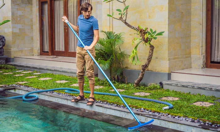trying to clean swimming pool water